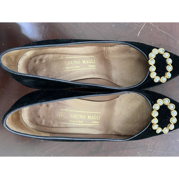VTG Bruno Magli 90s Black Velvet Pumps Gold Heels Classic Italy Sz 8 - Picture 12 of 12
